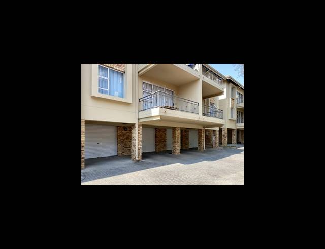2 BEDROOM APARTMENT RENTED IN BRYANSTON